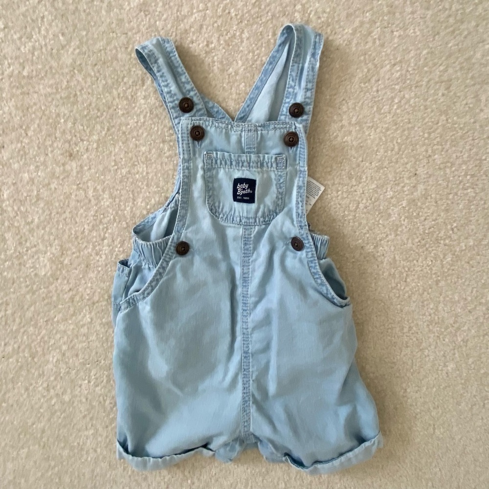 Gently used 18m blue Oshkosh B’gosh overalls.